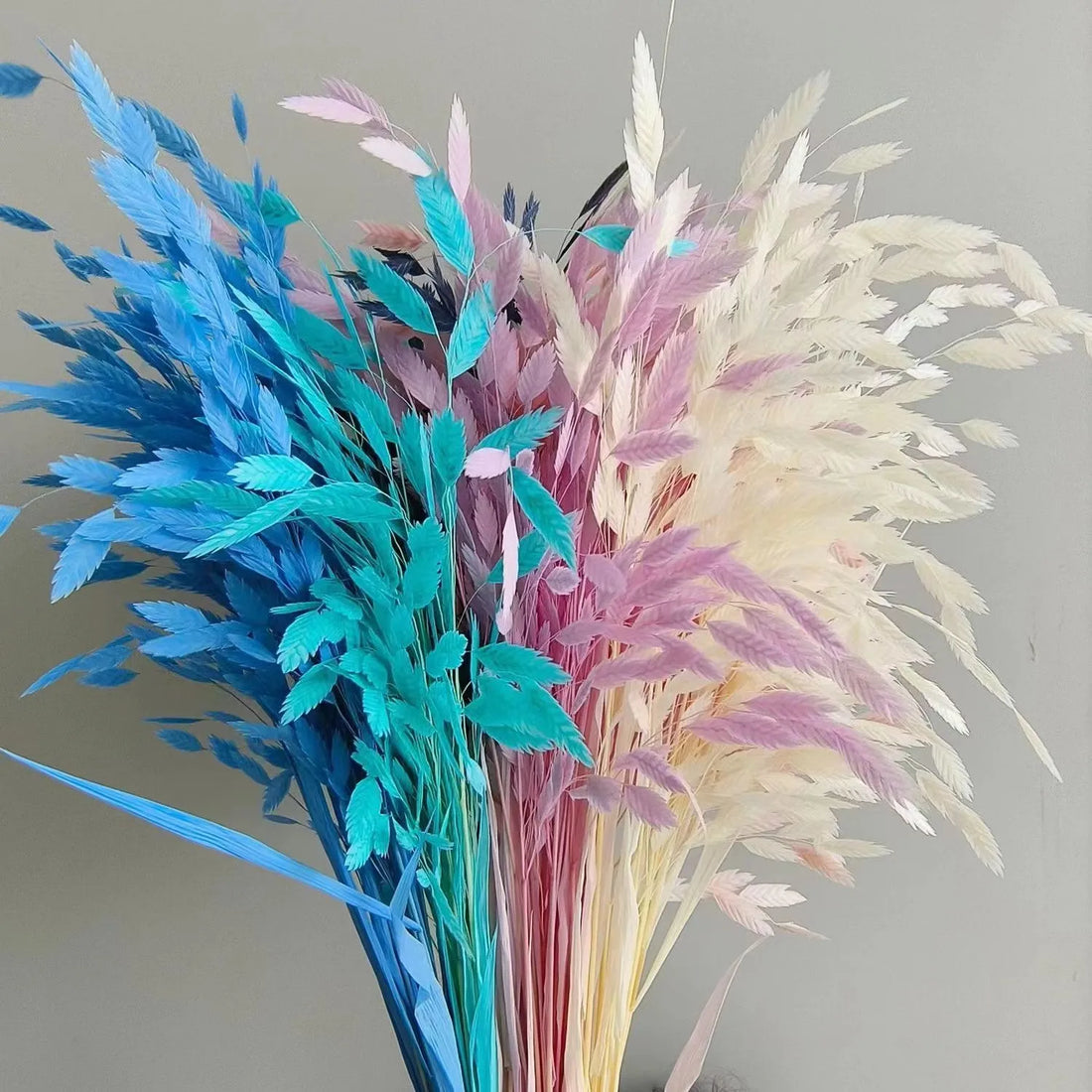 What Flowers Symbolize Hope? Northern Sea Oats Meaning and Wedding Inspiration