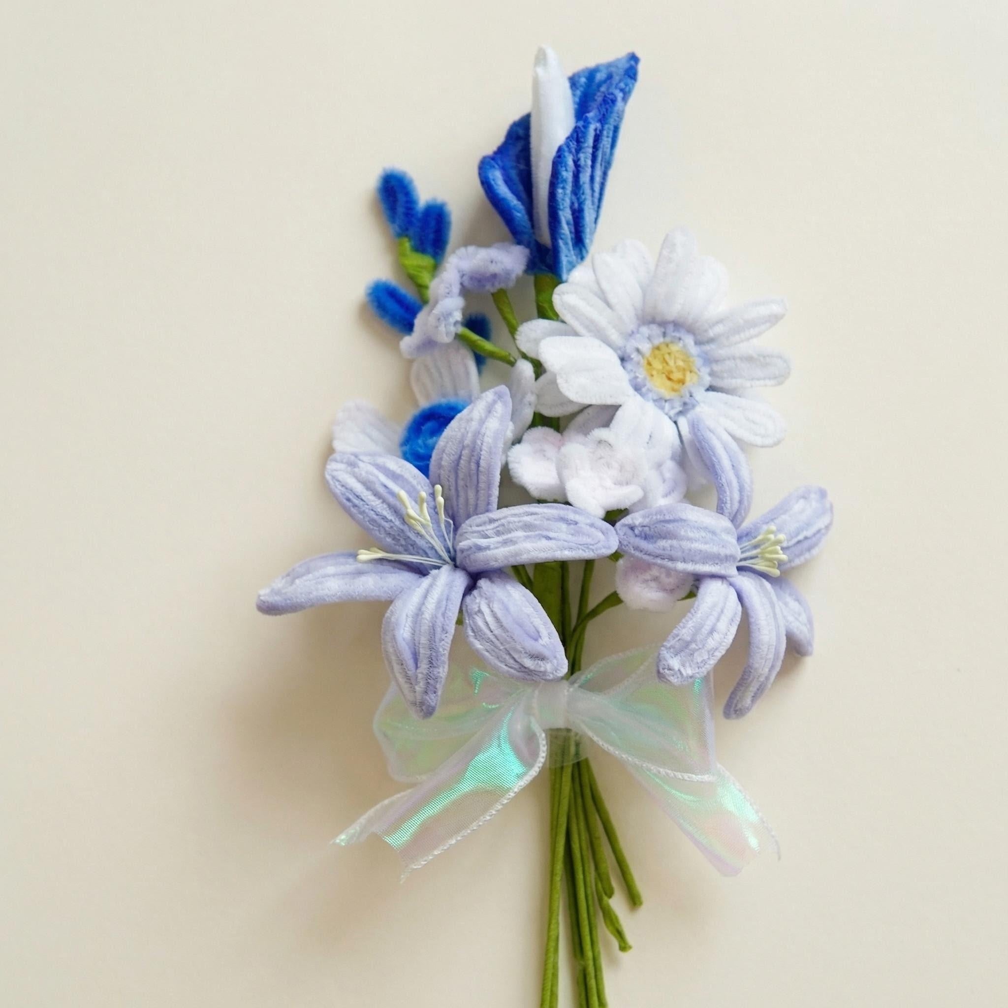 Blue Spring Small Bouquet DIY Kit – Gerbera Daisy & Calla Lily Pipe Cleaner Flowers